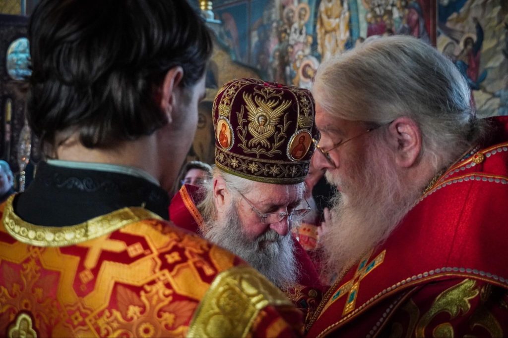 Иеромонах Михаил (Краули), избранный епископом Бостонским, и иеромонах Спиридон (Гусаков), избранный епископом Торонтским, возведены в сан архимандрита