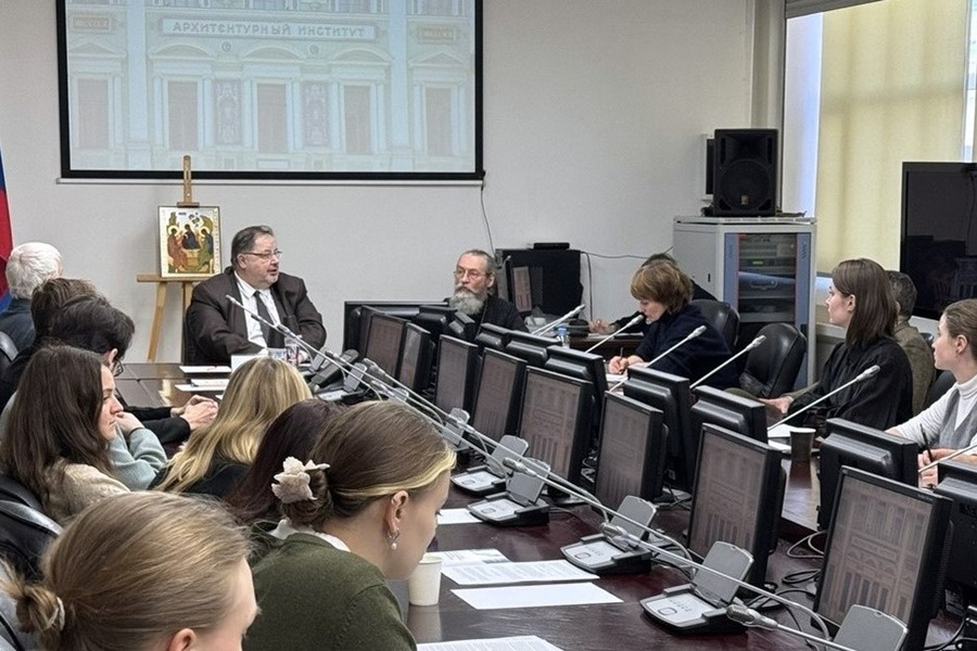 В МАРХИ прошла конференция «Архитектура и живопись храма»