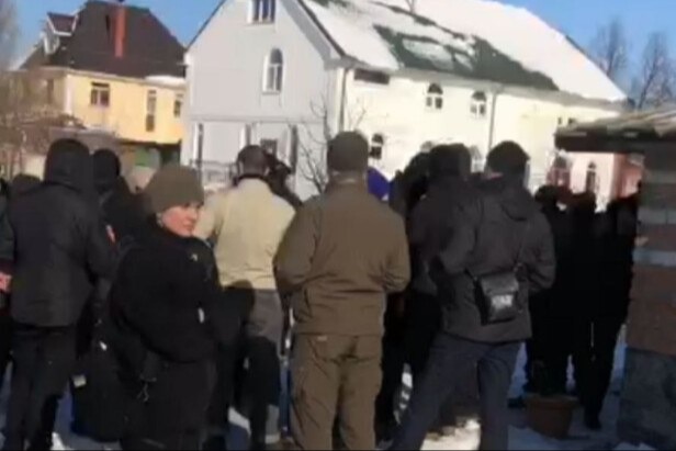 В селе Счастливое Киевской области активисты раскольнической структуры захватили храм Украинской Православной Церкви