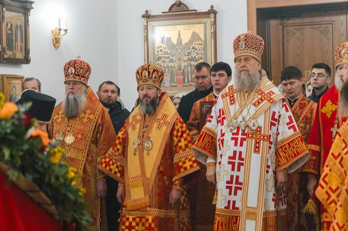 В годовщину кончины архиепископа Антония (Москаленко) в Уральске прошли заупокойные богослужения