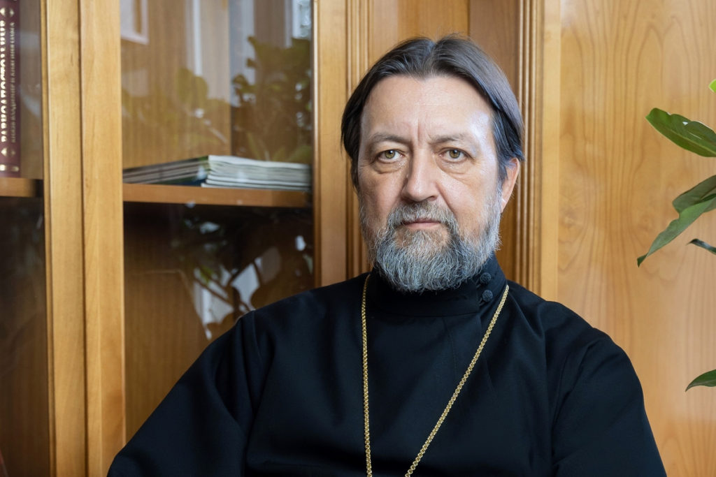 Председатель Учебного комитета призвал признать дипломы духовных вузов советской эпохи