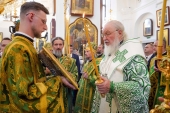 Святейший Патриарх Кирилл совершил утреню всенощного бдения в Свято-Духовом соборе Минска (видео)
