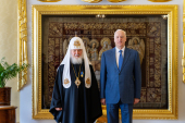 Встреча Святейшего Патриарха Кирилла с председателем Следственного комитета Российской Федерации А.И. Бастрыкиным (фото)