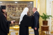 Святейший Патриарх Кирилл вручил первому заместителю руководителя Администрации Президента РФ А.А. Громову орден благоверного князя Александра Невского (видео)