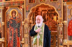 У день пам'яті преподобного Серафима Саровського Святіший Патріарх Кирил молився за Літургією в Олександро-Невському скиту поблизу Передєлкіна